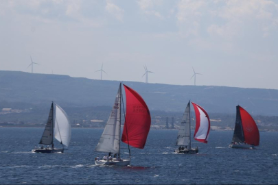 Cumhurbaşkanlığı Uluslararası Yat Yarışları'nın 3. etabı Çanakkale Zafer Kupası yapıldı