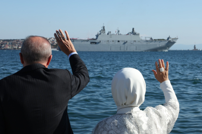 Erdoğan, Boğaz geçişi yapan 9 gemiyi selamladı