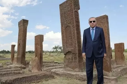 Cumhurbaşkanı Erdoğan'dan, Malazgirt Zaferi'nin 954'üncü yıl dönümü mesajı