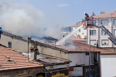Karaman'da çatı yangını korkuttu