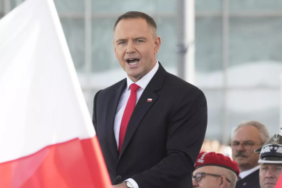 Nawrocki, çalışmayan Ukraynalılara yardımları veto etti