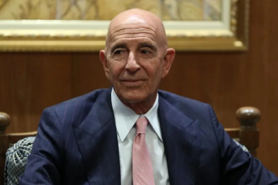 ABD'nin Türkiye Büyükelçisi Thomas Barrack gazetecilere hakaret etti