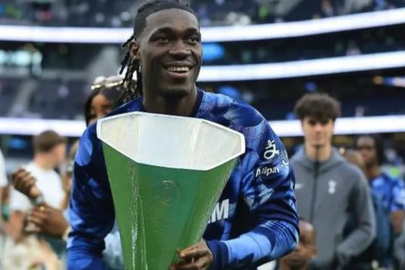 Galatasaray transferde sona yaklaşıyor! Bissouma bombası