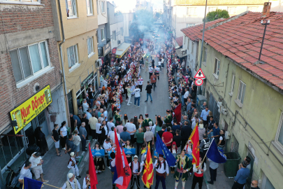 Bursa'da Uluslararası Balkan Festivali renkli görüntülerle start aldı