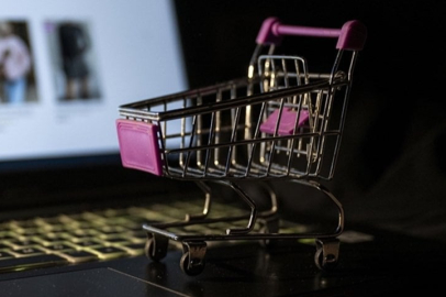 e-ticarete gümrük duvarı! 30 euroluk vergi muafiyeti kalkıyor...