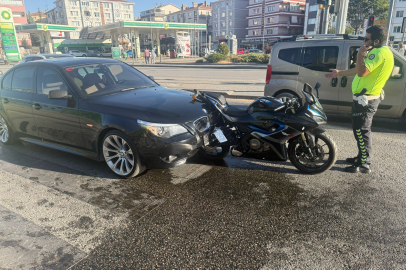 Ankara'da aynı noktada peş peşe trafik kazası meydana geldi