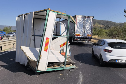 Bursa’da otomobil traktöre çarptı: 1 yaralı