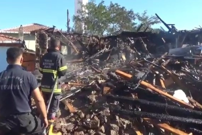 Çanakkale'de imamın evi yandı