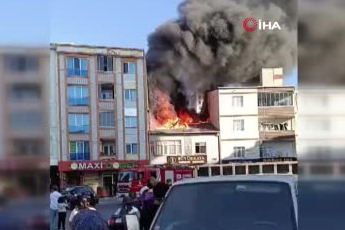 İstanbul Esenyurt’ta iş yerinin çatısında yangın