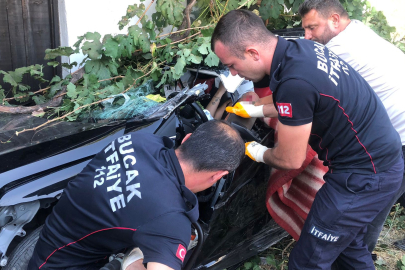 Burdur'da traktör otomobille çarpıştı: 4 yaralı