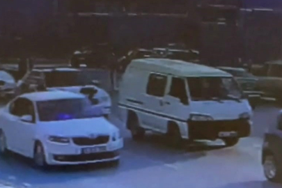 Bursa'da düğün konvoyunda havaya ateş eden çakarlı aracın sürücüsüne ceza