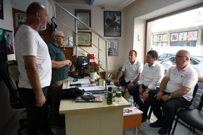 Erkan Aydın, vatandaş ve esnafla buluşmaya devam ediyor