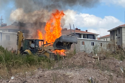 Kocaeli'de şantiyede çıkan yangın korkuttu