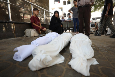 Katil İsrail'in Gazze'ye saldırılarında 4 Filistinli hayatını kaybetti