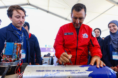 Roketsan, TEKNOFEST'te Mavi Vatan'ın geleceğini gençlerle inşa ediyor