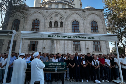 Boğaziçi Üniversitesi'nde öldürülen 15 yaşındaki Hilal son yolculuğuna uğurlandı