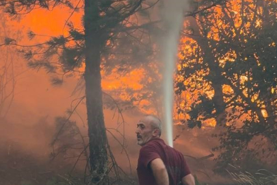 Karabük’teki orman yangını rüzgarın etkisiyle büyüyor