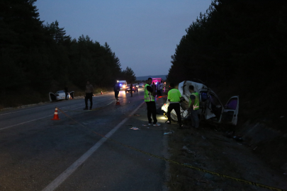 Kastamonu'da takla atan hafif ticari araç otomobille çarpıştı: 2 ölü, 5 ağır yaralı