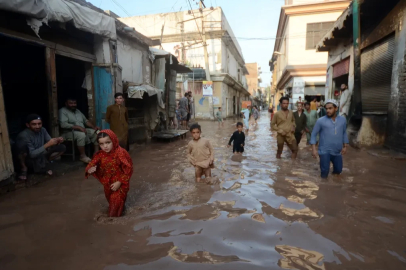 Pakistan'daki sel felaketinde açıklanan can kaybı felaketin boyutunu gösterdi! Hindistan'a ağır suçlama