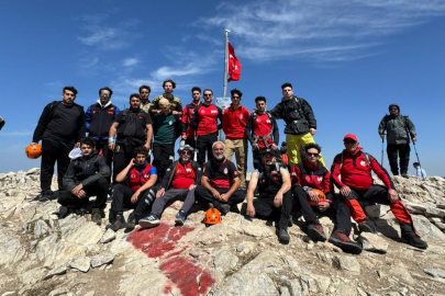 Bursa'da zaferi zirvede kutladılar