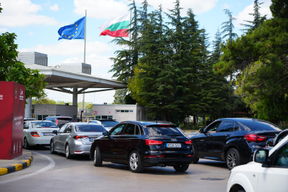 Edirne sınır kapılarından 3 ayda 4 milyon 96 bin yolcu geçiş yaptı