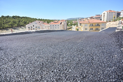 Manisa Gördes'te pazar yeri asfaltlanarak modern hale getirildi