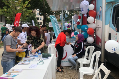 Bursa'da ‘Sağlık Sokağı’ bu yıl Ulucami Meydanı’nda kuruluyor