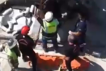 Kahramanmaraş'ta vinçte bayılan operatörü itfaiye kurtardı