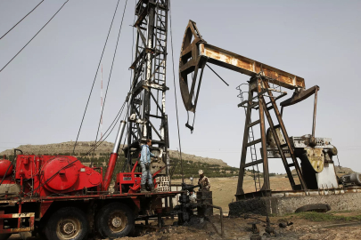 Tartus Limanı’ndan tarihi sevkiyat: Suriye 14 yıl sonra ilk kez petrol ihraç etti!