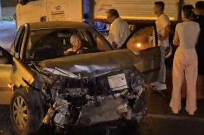 Balıkesir Edremit'te kavşakta kaza: 1 yaralı