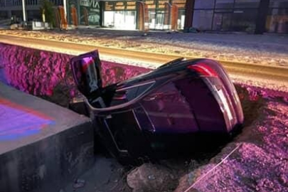 Bursa'da akılalmaz kaza! Üst geçit için açılan çukura düştü...