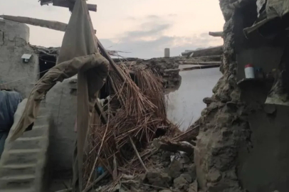 Afganistan'daki depremde can kaybı 2 bini aştı