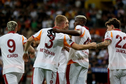 Galatasaray'da yaprak dökümü sürüyor!