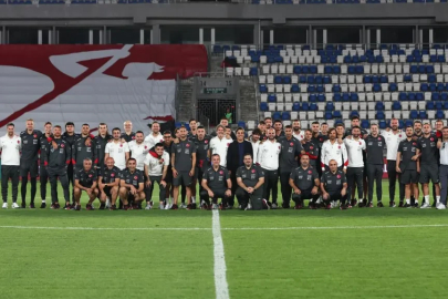 Hakan Çalhanoğlu sürece noktayı koydu: Yunus Akgün de yanımda!