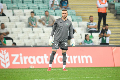 Bursaspor'un kalecisi Anıl Atağ, formasına kavuştu!