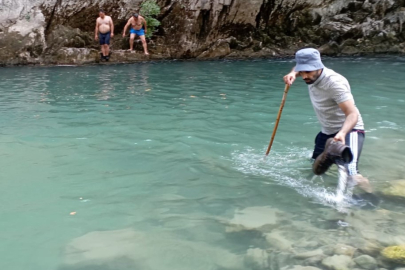 Hakkari Avaşin Deresi'nde kaybolan çocuğu arama çalışmaları devam ediyor