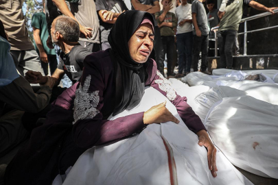 Katil İsrail'in Gazze'ye düzenlediği saldırılarda son 24 saatte 69 Filistinli hayatını kaybetti