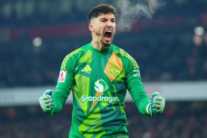 Manchester United'dan Altay Bayındır'a büyük şok