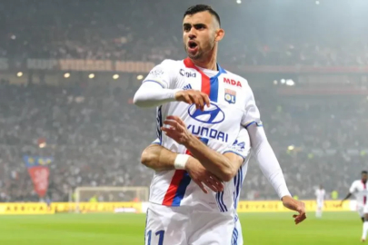 Rachid Ghezzal'dan şaşırtan imza!