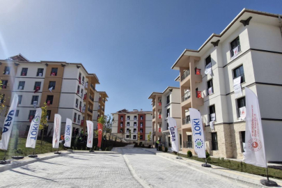 Hatay'da 16 bin 993 deprem konutu ile 1355 iş yerinin daha hak sahibi belirlendi