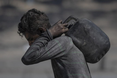 Katil İsrail ordusundan Filistinlilere kenti terk etmeleri çağrısı