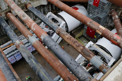 Körfezray Metrosu'nda 2 tünel açma makinesi kazılara başladı