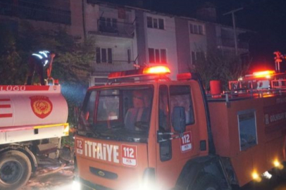 Burdur'da çatıda çıkan yangın daireye sıçardı