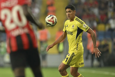 Fenerbahçe'ye şok: Yeni transfer milli maçta sakatlandı!