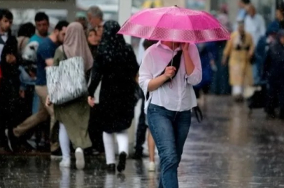 Meteoroloji'den Bursa'ya sağanak uyarısı! Şemsiyesini unutan yandı... (7 Eylül Pazar Bursa'da hava nasıl?)