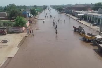 Pakistan’da muson yağışlarında ölenlerin sayısı 905’e yükseldi