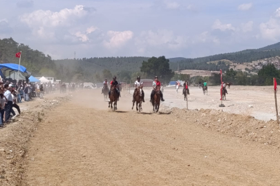 Bursa'da rahvan at yarışları düzenlendi