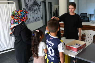 Bursa Nilüfer Belediyesi’nden ihtiyaç sahibi öğrencilere kırtasiye desteği