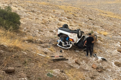 Sivas’ta takla atan otomobilde 2 kişi yaralandı