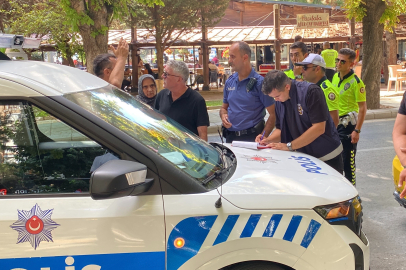 Eskişehir'de durağa araç park eden şahıs ve taksiciler arasında kavga çıktı